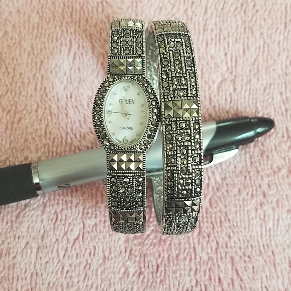 Vintage Ladies Watch & Bracelet Set